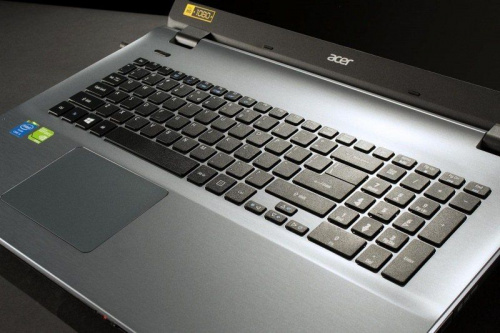 Acer ASPIRE E5-771G-348s (NX.MNVER.009) вид боковой панели